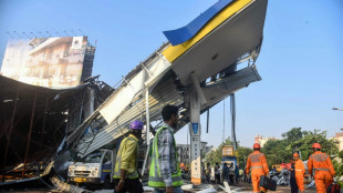 Zahl der Toten nach Einsturz von gro&szlig;er Reklametafel in Mumbai auf 14 gestiegen