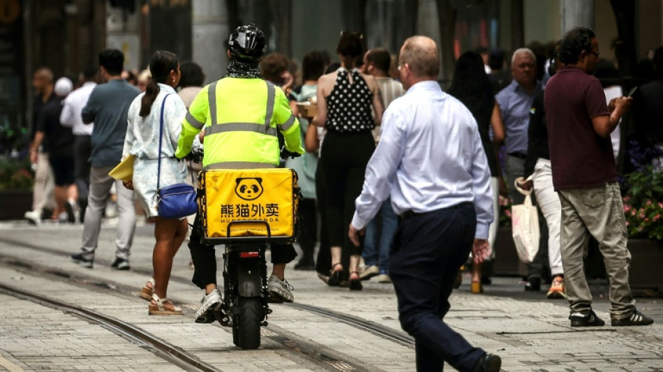 Australian delivery drivers win 'world-leading' pay rise 
