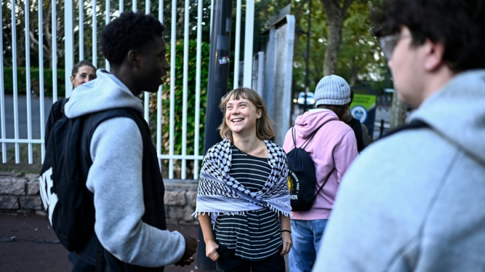  Activist Thunberg joins France student rally after violence at protests 