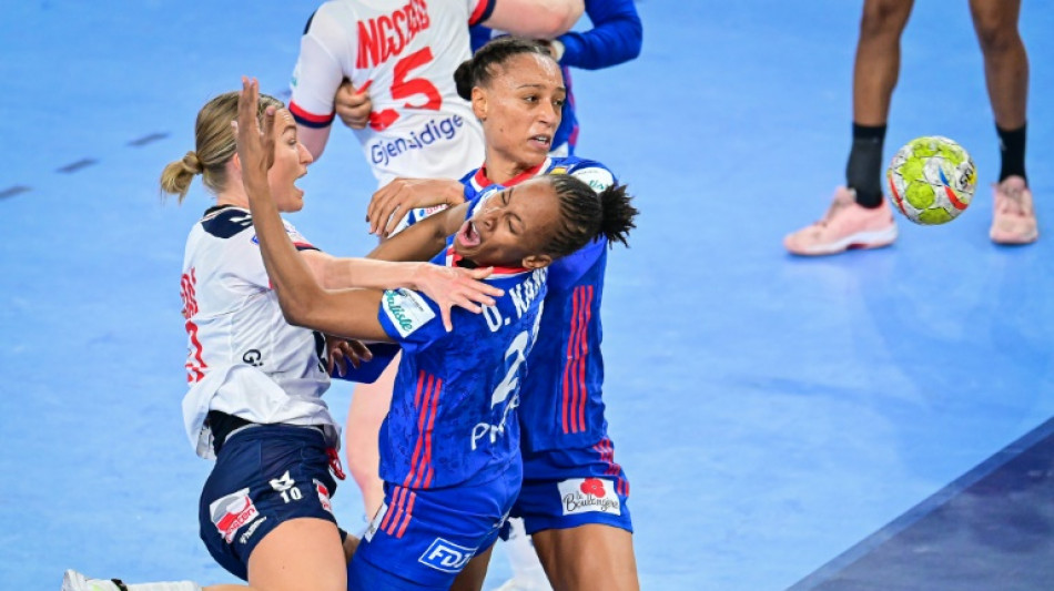 Euro-2022 de hand: soirée noire des Bleues en pleine série
