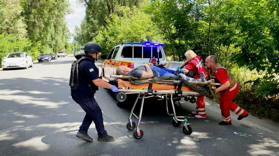  Ukraine: sept morts dans des frappes russes 