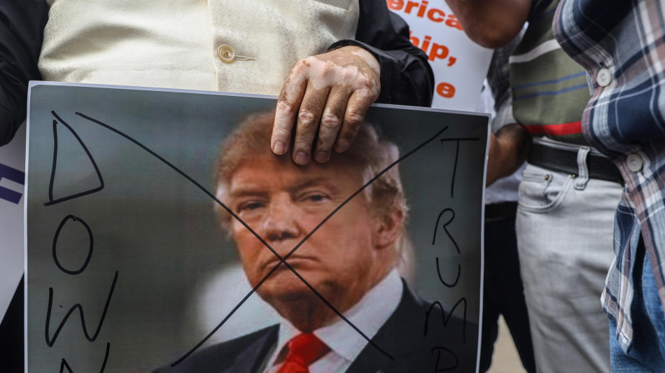 Trump attacca ancora l'India, 'fa più affari con la Russia'