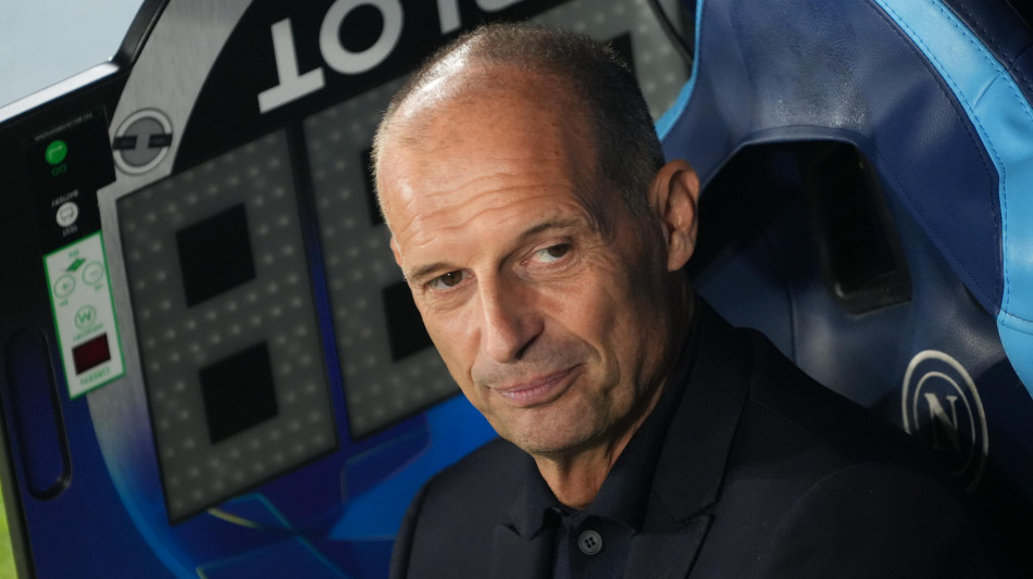  Napoli: Allegri 'gara tra due squadre indietro, Juve difficilmente muore' 