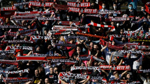 Tres hinchas del Rayo hospitalizados tras un ataque a dos autocares en Polonia