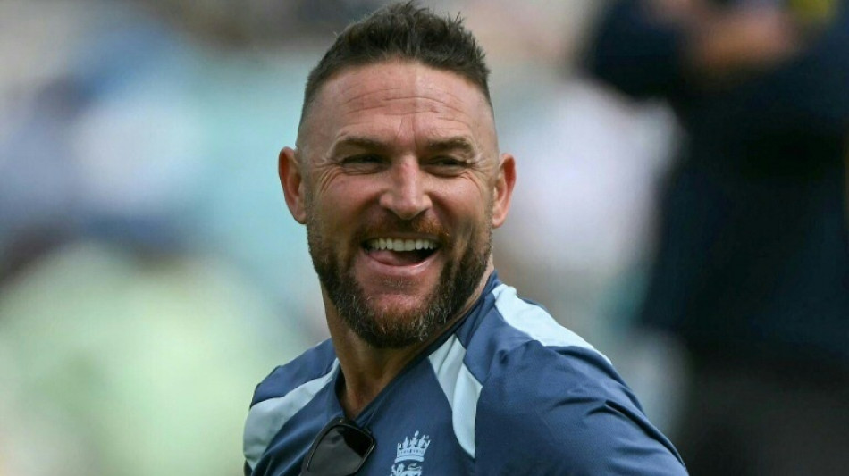  McCullum stands down as England Test cricket coach 