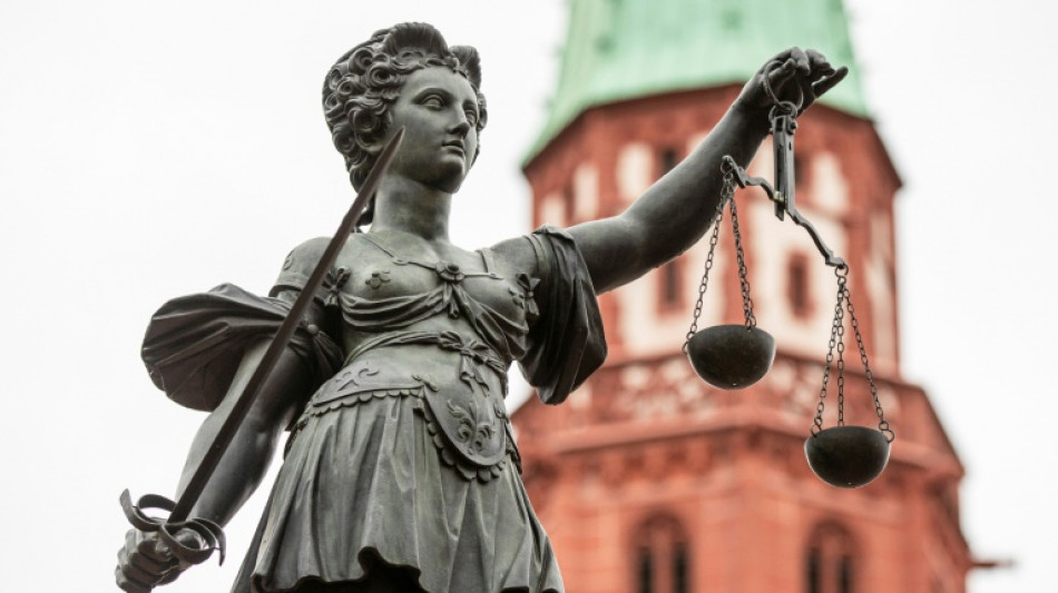  Urteil aus Hessen: Angeordnete Verpixelung von Prozessbeteiligten bindend 