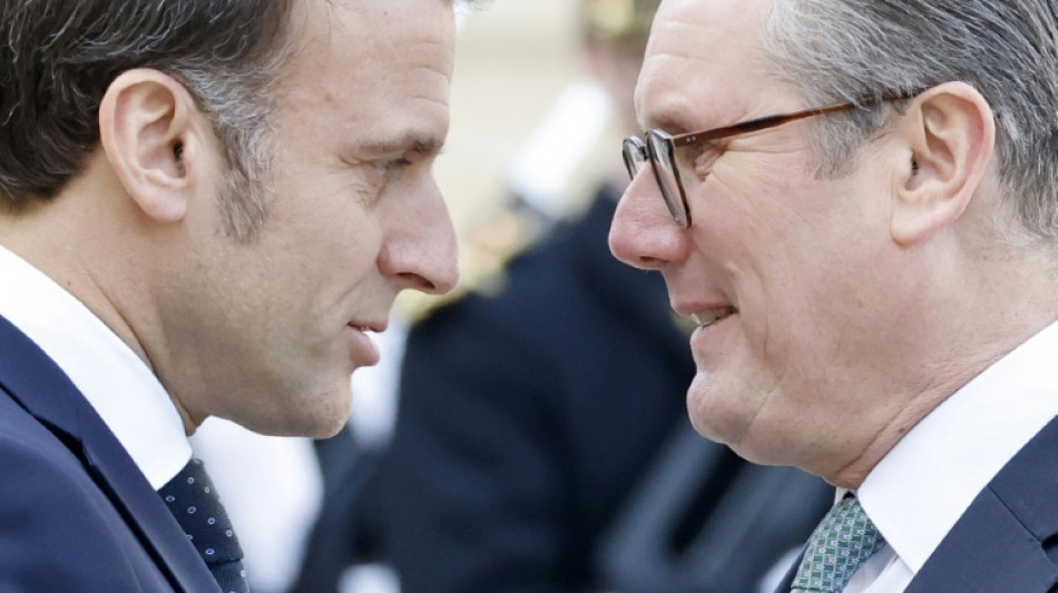 L&iacute;deres europeus se re&uacute;nem em Paris para responder a EUA sobre Ucr&acirc;nia