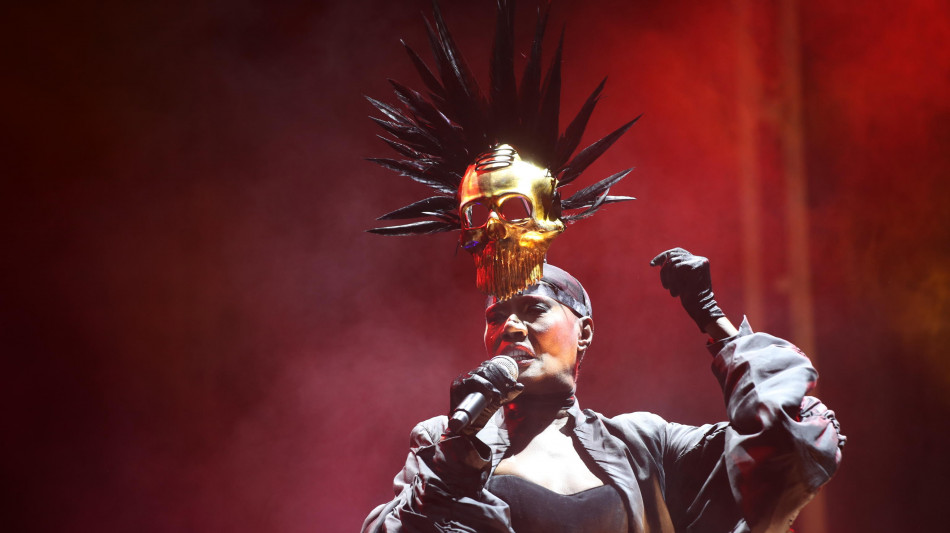 Infortunio all'anca per Grace Jones, salta data italiana