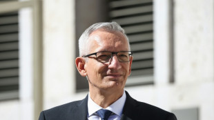 J&auml;ger als neuer BND-Chef eingef&uuml;hrt - Merz will Geheimdienst besser ausstatten