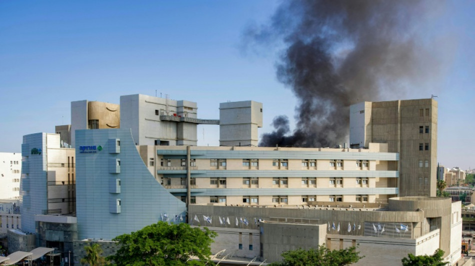 Un ataque iran&iacute; hiere a 32 personas en Israel y golpea un hospital