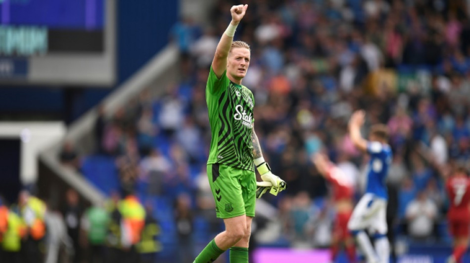 Klopp hails Pickford as Everton keeper denies Liverpool