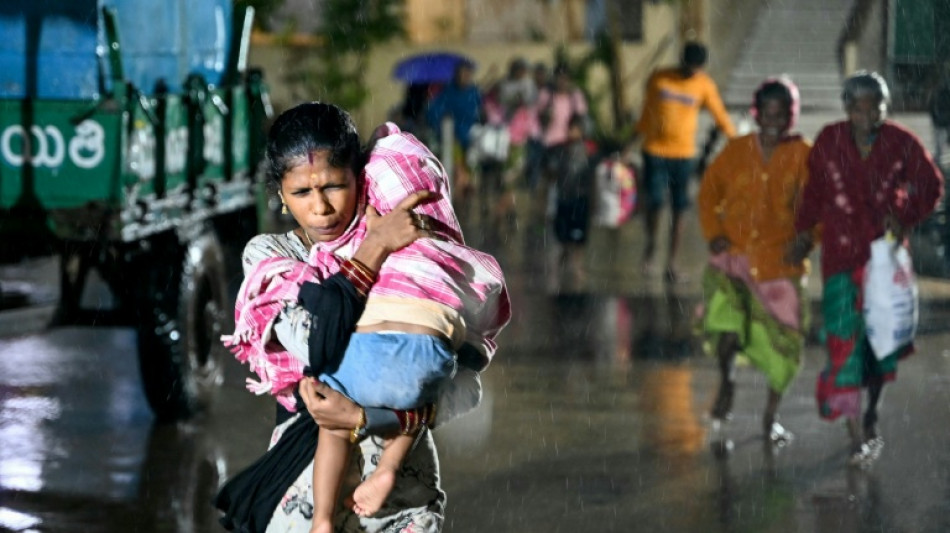  Three killed by storm in southern India 