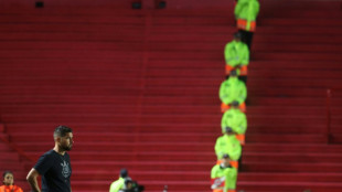 Corinthians anuncia demiss&atilde;o do t&eacute;cnico portugu&ecirc;s Ant&oacute;nio Oliveira