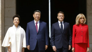 Macron und von der Leyen fordern China zur Einflussnahme auf Russland auf