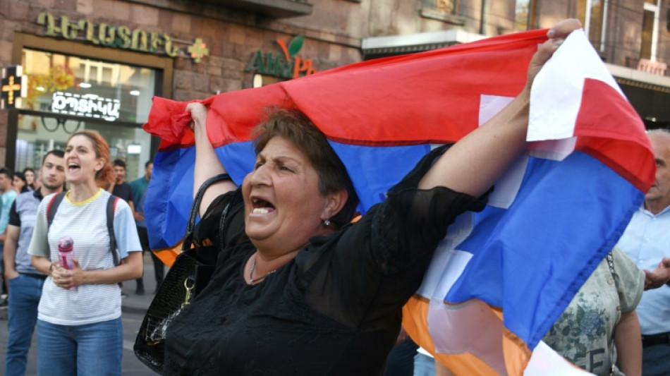 "On a le coeur brisé": à Erevan, la stupeur après la perte du Nagorny Karabakh