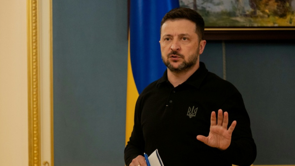 Minerais: Zelensky salue l'accord "véritablement équitable" signé avec Washington
