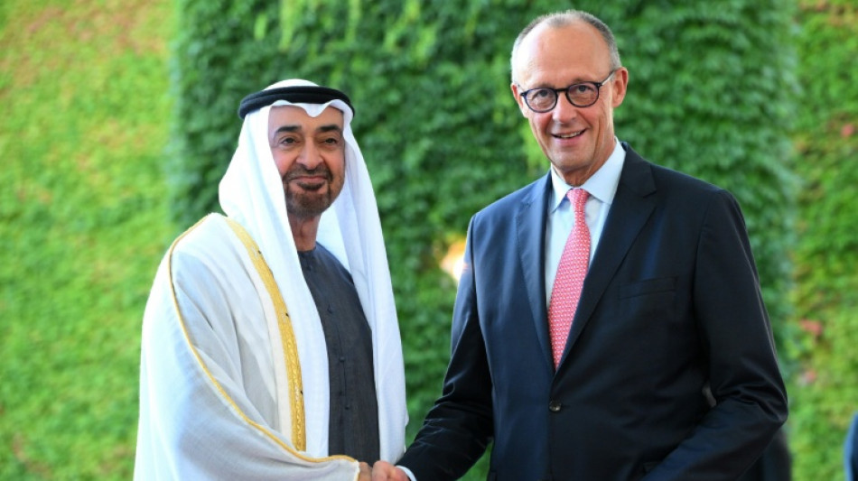  Bundeskanzler Merz empf&auml;ngt Pr&auml;sidenten der Emirate 