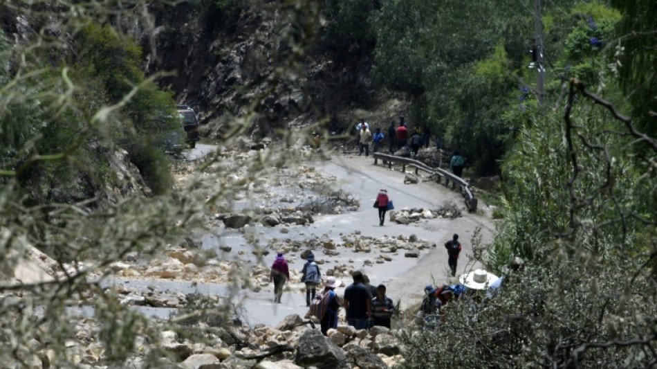 Anh&auml;nger von Boliviens Ex-Pr&auml;sident Morales st&uuml;rmen Kaserne und nehmen Geiseln