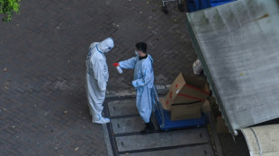 Habitantes de Shangh&aacute;i se desahogan contra el confinamiento en las redes sociales