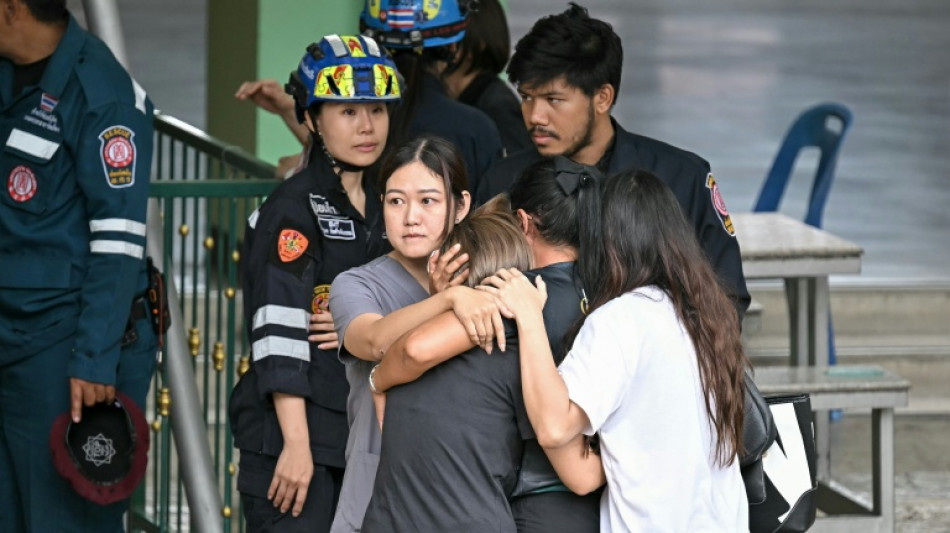  En Tha&iuml;lande, "choc" et "incr&eacute;dulit&eacute;" dans un lyc&eacute;e apr&egrave;s une fusillade mortelle  