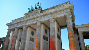 Aktivisten von Letzter Generation wegen Farbattacke auf Brandenburger Tor angeklagt