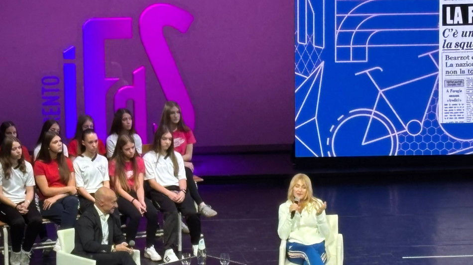  Nadia Comăneci si racconta, 'in quei 10 ci sono tante cadute' 