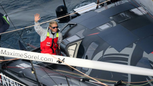 Vend&eacute;e Globe : Maxime Sorel jette l'&eacute;ponge, premier abandon depuis le d&eacute;part