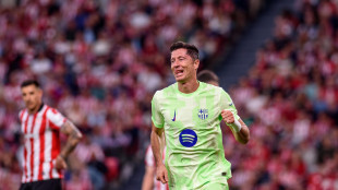 Vince il Barcellona campione, Lewandowski goleador centenario
