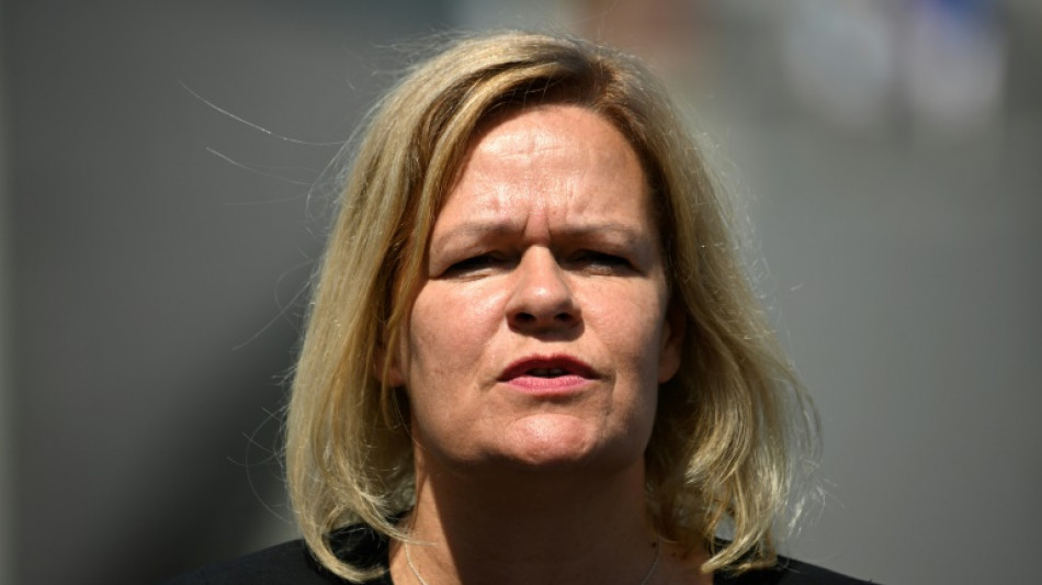 Faeser will Flugh&auml;fen und Bahn-Infrastruktur besser sch&uuml;tzen