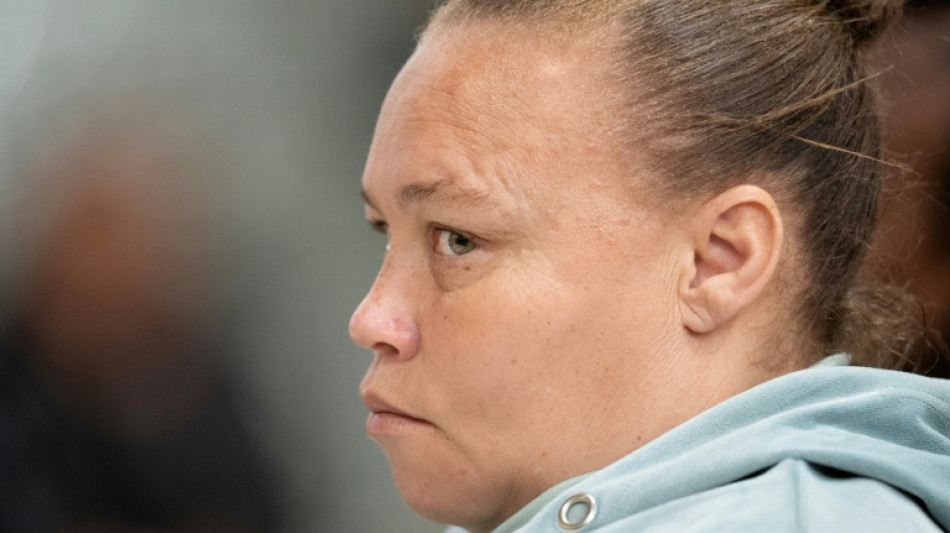 Mãe sul-africana que vendeu a filha de 6 anos é condenada à prisão perpétua