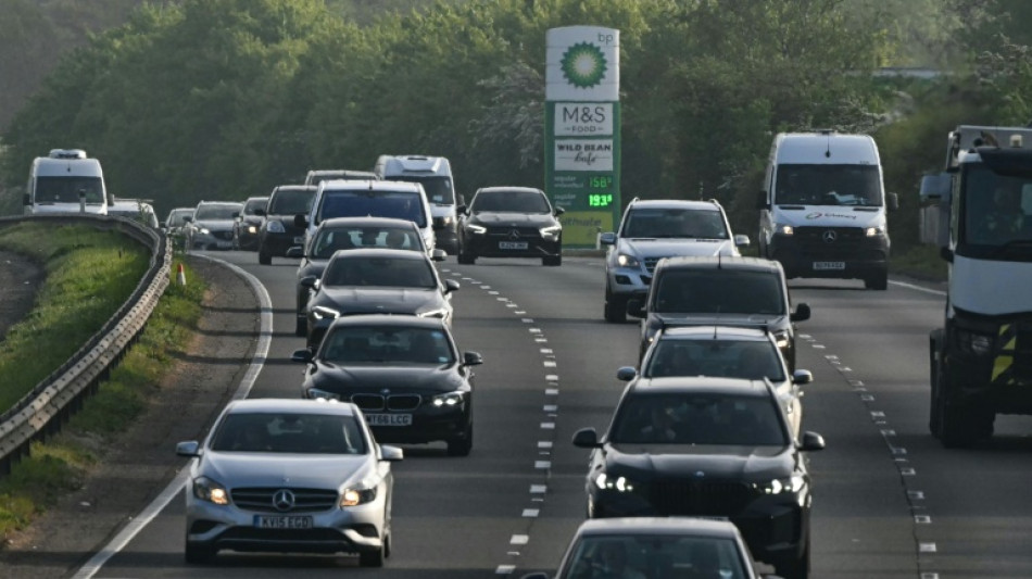  La inflaci&oacute;n en Reino Unido acelera al 3,3% en marzo por el aumento de los combustibles 