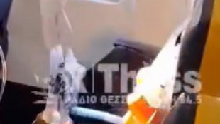 'Ero pronta a morire con lui', racconta la moglie del passeggero risucchiato