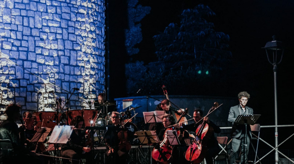 Sul Tevere i capolavori di Morricone, l' omaggio di Roma al compositore