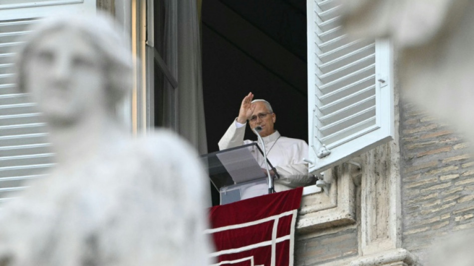 Pope addresses crowd in Vatican after cancer surgery 