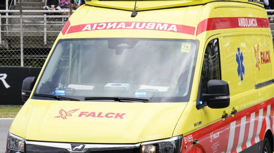  Media, 'scontro fra bus e auto vicino Barcellona, 40 feriti di cui 20 gravi' 