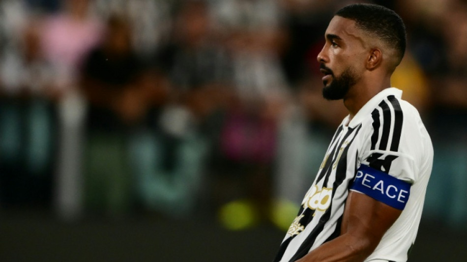  Juventus e Milan se aproximam dos l&iacute;deres no Campeonato Italiano 