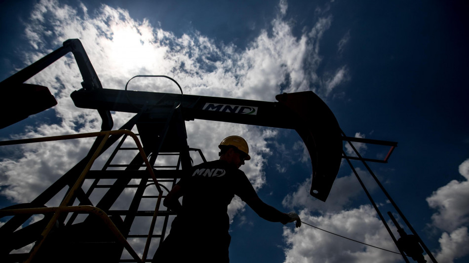 Il petrolio chiude in rialzo a New York a 69,27 dollari