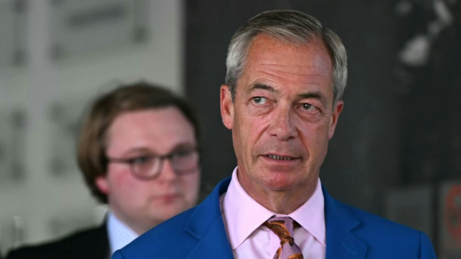  Medien: Mann wegen Drohungen gegen britischen Rechtspopulisten Farage festgenommen 