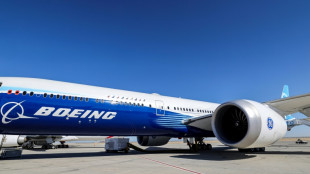 Boeing frappe fort &agrave; l'ouverture du salon a&eacute;ronautique de Duba&iuml;