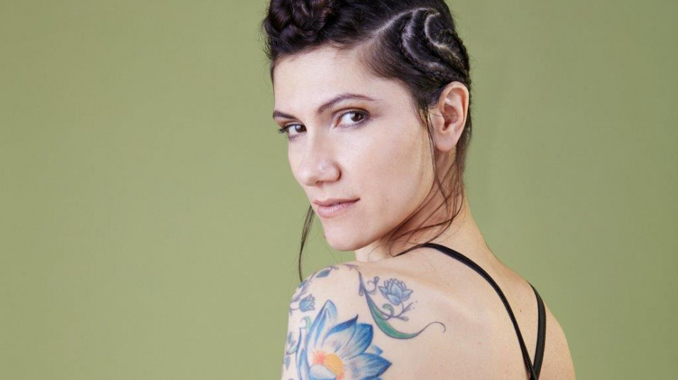 'Tramonti a Nord Est', Elisa canta a 10mila fan da nave Palinuro
