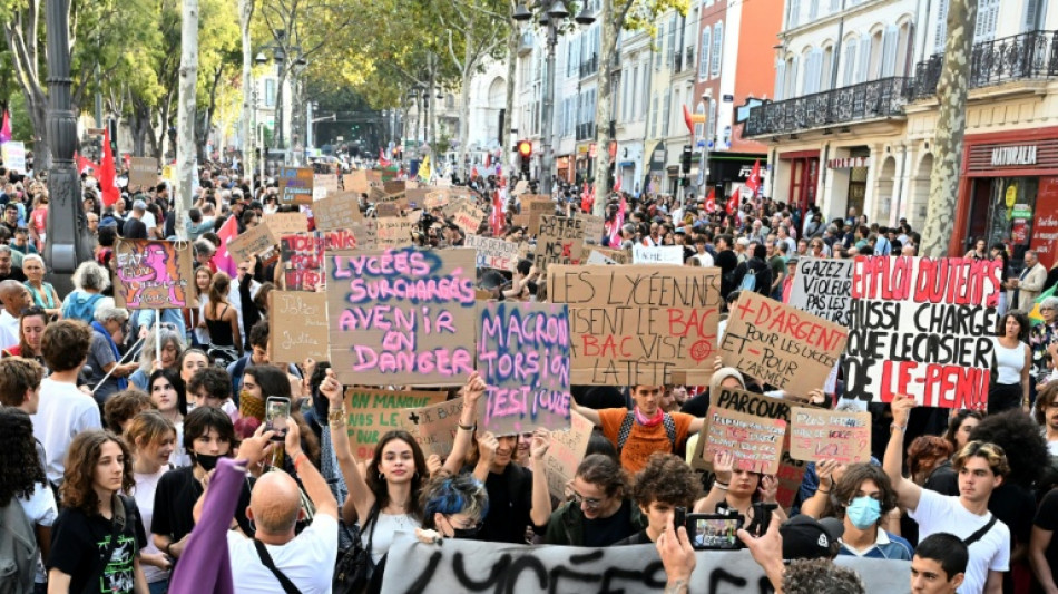  Trump f&uuml;hrt Sch&uuml;lerproteste in Frankreich auf "Massenmigration" und Islam zur&uuml;ck 