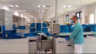 Una pellicola antivirale per smartphone e ospedali pi&ugrave; sicuri