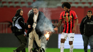 Aos 41 anos, Dante renova com Nice at&eacute; 2026