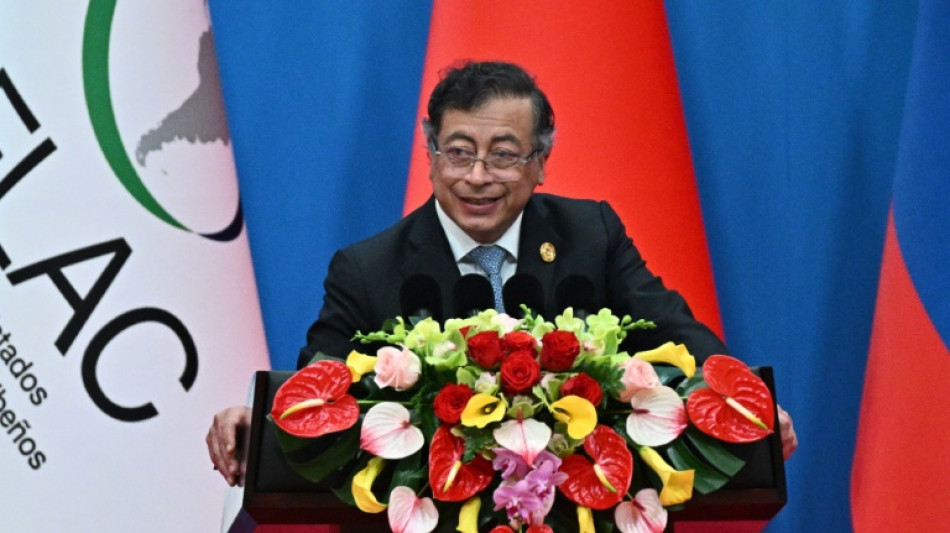 Petro solicita en China el ingreso de Colombia al banco de los BRICS