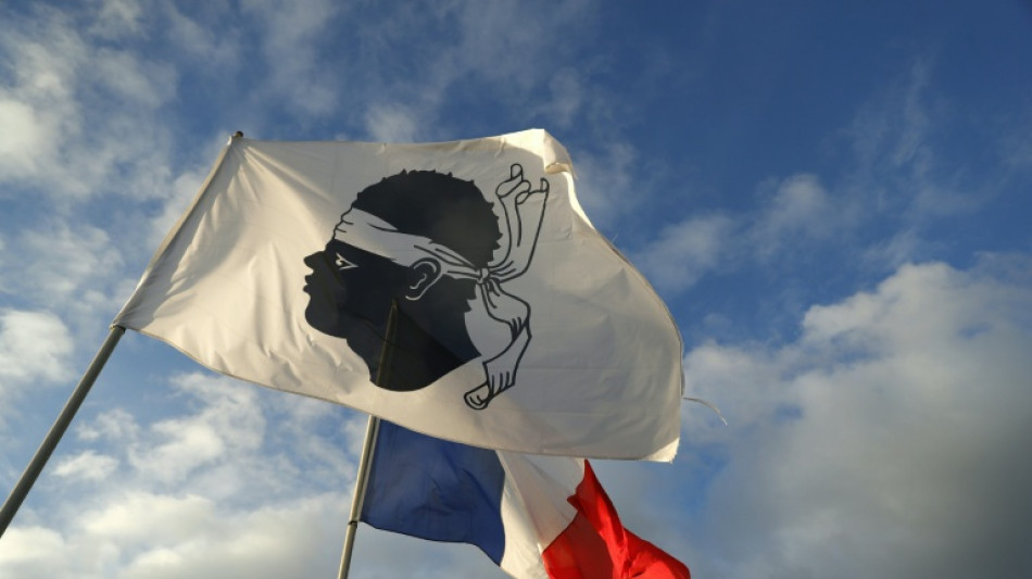  Corse: le FLNC rejette la "mascarade" de l'autonomie et menace les "envahisseurs" venant vivre sur l'&icirc;le 