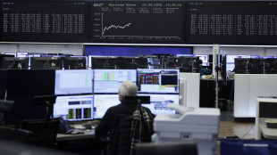 Borsa: l'Europa apre in rialzo, attesa per sviluppi sui dazi