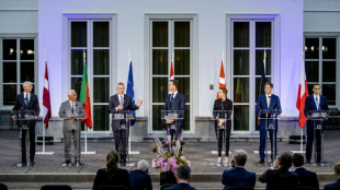 El jefe de la OTAN dice que Ucrania necesita "m&aacute;s armas pesadas"