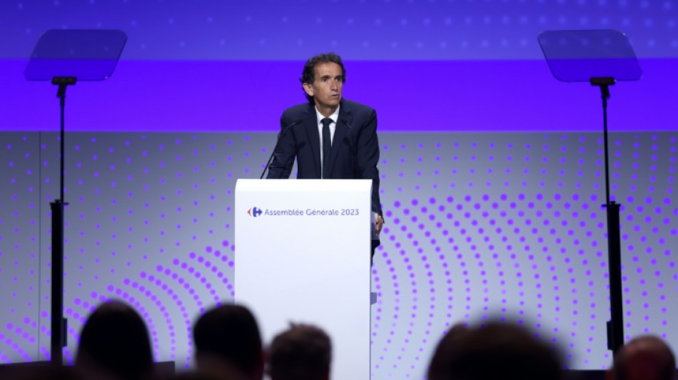 La r&eacute;mun&eacute;ration d'Alexandre Bompard fait encore 
tiquer les actionnaires de Carrefour