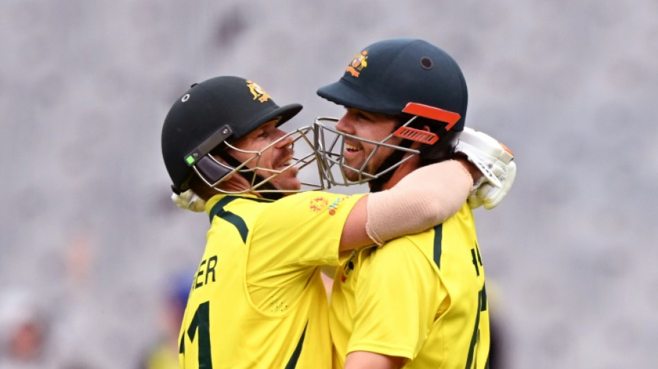 Head, Warner plunder centuries as Australia make 355-5 against England