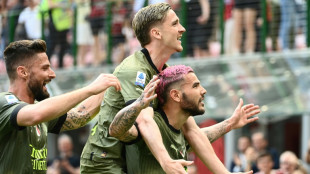 Milan vence Lazio antes de clássico com a Inter pela Champions